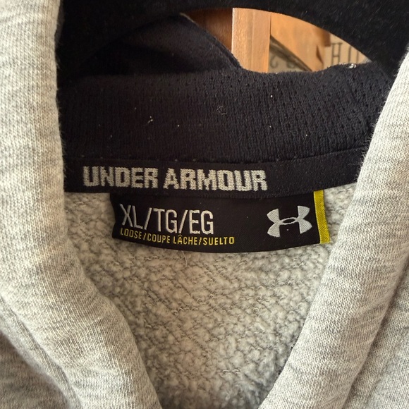 Under Armour Light Gray Men's Hoodie - Picture 4 of 5